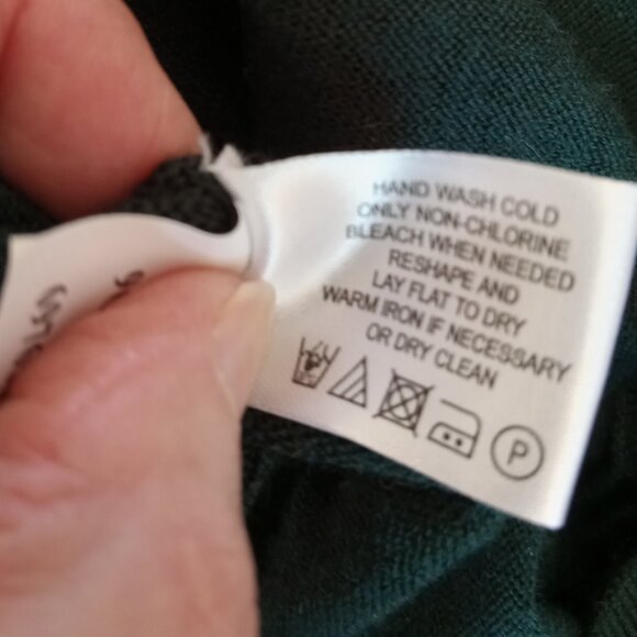 Orvis 100% MERINO WOOL Forest Green 1/4-Zip Sweater w/Leather Zipper Trim - Picture 6 of 7